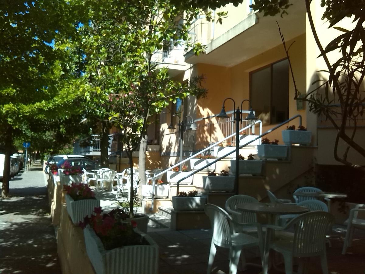 K2 Hotel Каттолика Экстерьер фото